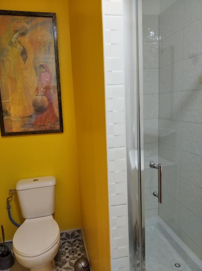 Le Logis De Saint Cyr Aparthotel อิสซูเดิง ภายนอก รูปภาพ