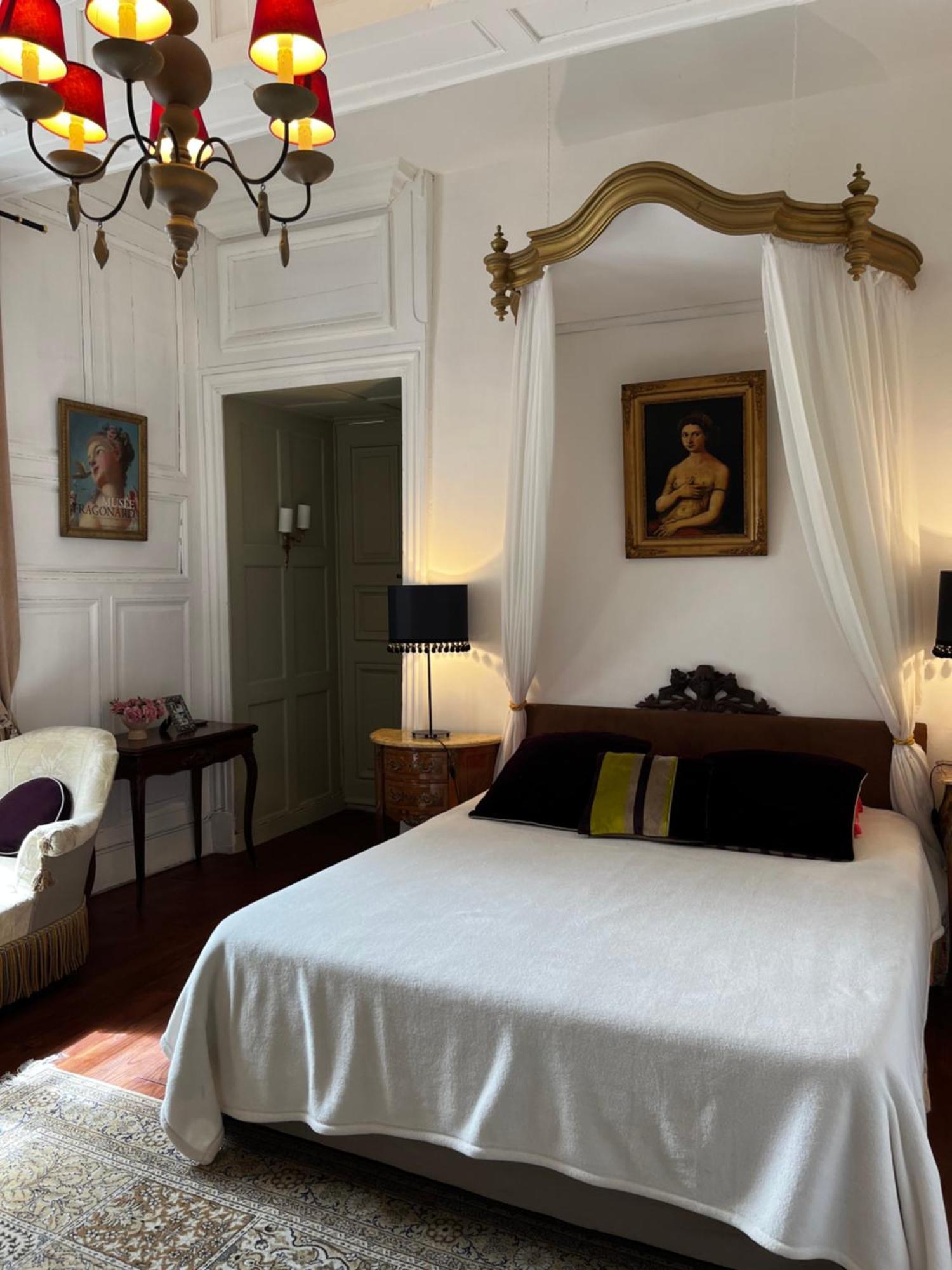 Le Logis De Saint Cyr Aparthotel อิสซูเดิง ภายนอก รูปภาพ